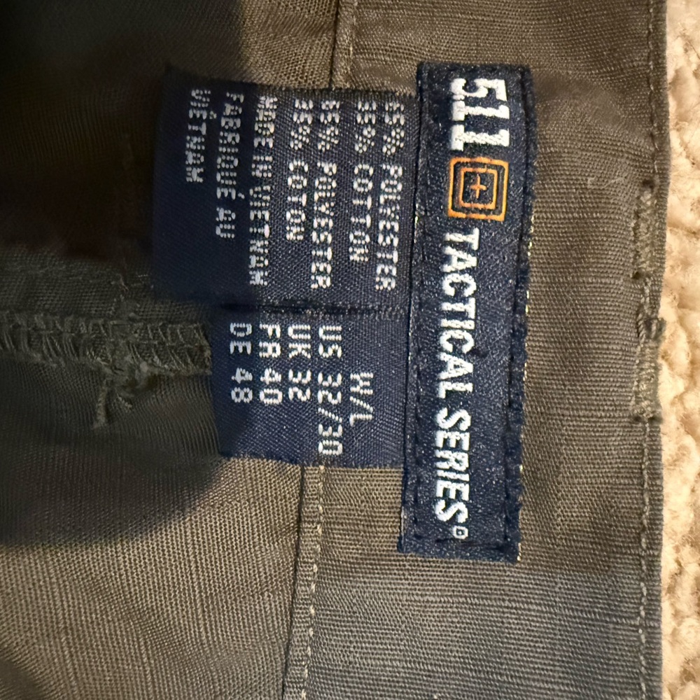 5.11 Tactical Dark olive green Pants 32x30 many pockets durable - Picture 9 of 12